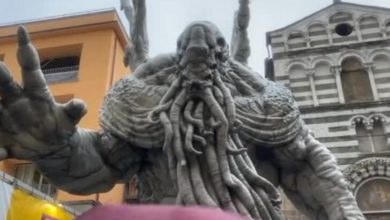 Cthulhu terrorizes Lucca Comics with a 5-meter statue