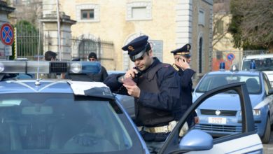 82 persone accusate di usare documenti falsi per ottenere il permesso di soggiorno a Prato.