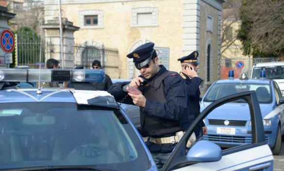 Denunciate 82 persone per documenti falsi per il permesso di soggiorno a Prato.