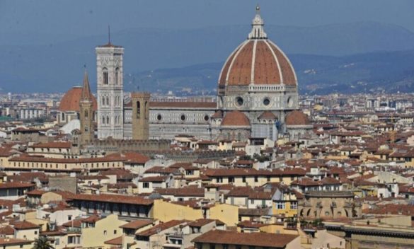 Dieci anni di Airbnb a Firenze, affitti brevi dividono città tra centro e periferia
