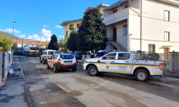 Evacuazione a Montemurlo per allerta gialla Bisenzio e Ombrone Pistoiese - Firenze in primo piano.