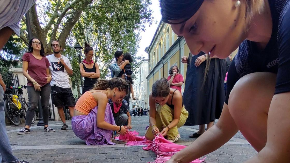 Eventi e sensibilizzazione per combattere la violenza sulle donne.