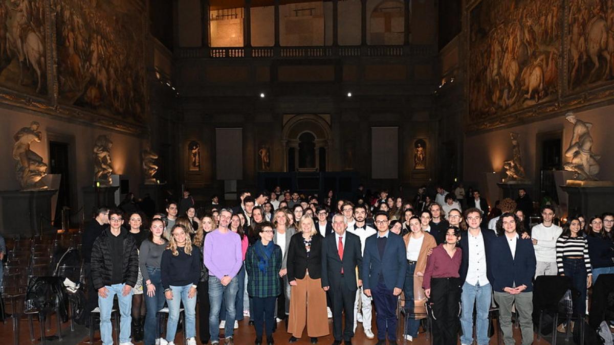 Firenze accoglie i nuovi studenti universitari con un caloroso benvenuto