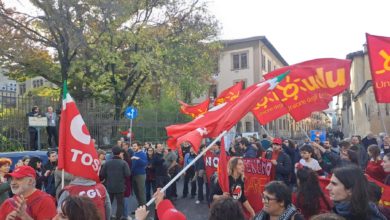 Firenze, migliaia in corteo tra lavoratori, sindacati e studenti