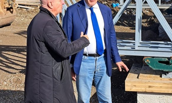 Giani ai cantieri dei Tre ponti: “Il Bailey consentirà di lavorare al nuovo ponte sul lungomare di Livorno”