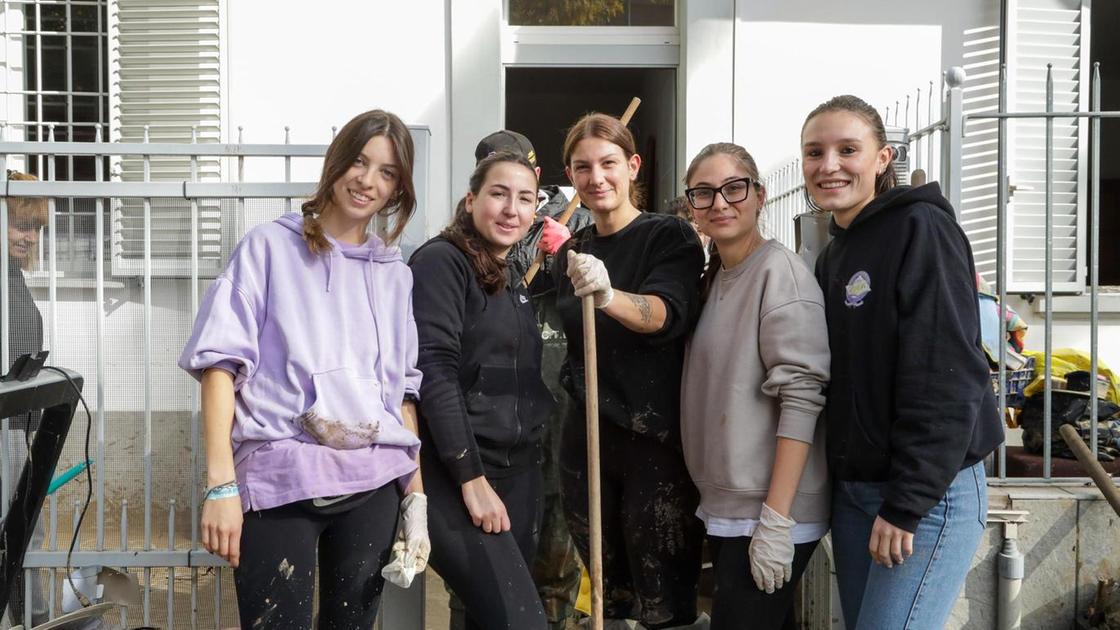 Gioventù azione, Angeli del Fango aiutano i Campigiani