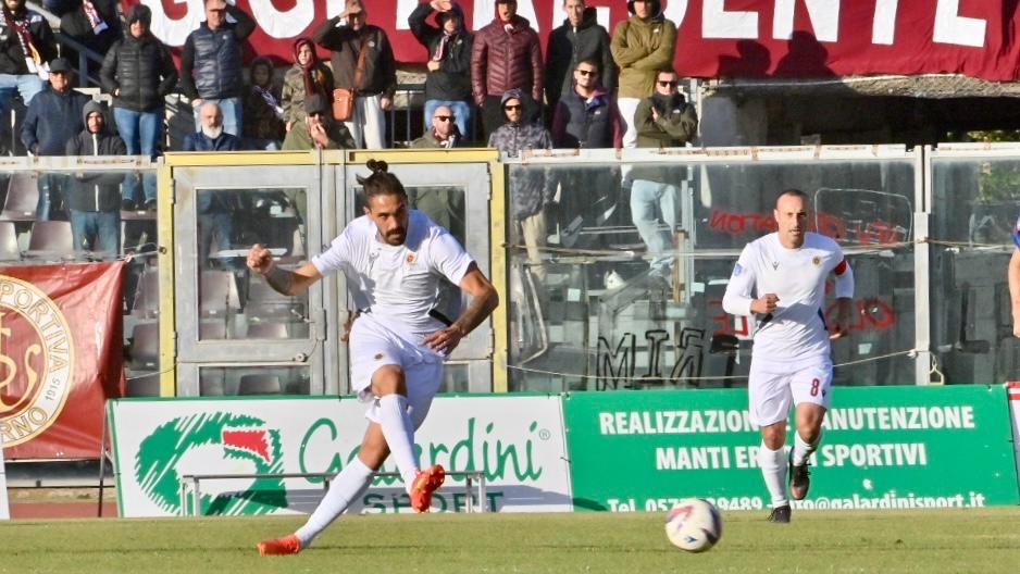 Livorno non riesce a vincere al Picchi, pareggiando 1-1 con Follonica Gavorrano.