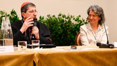Il cardinale Giuseppe Betori con Marina Casini al convegno nazionale del Movimento per la Vita a Firenze