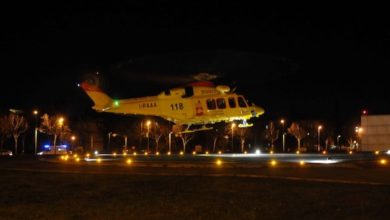 Inseguimento notturno, auto Carabinieri si ribalta, 2 feriti soccorsi con Pegaso