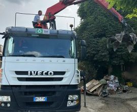 La Toscana offre aiuto alle popolazioni alluvionate con mezzi e uomini per la pulizia dei territori - Radio Esse