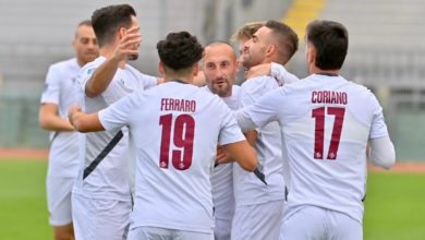 Livorno vince 3-0 contro Poggibonsi, si qualifica agli ottavi di finale.