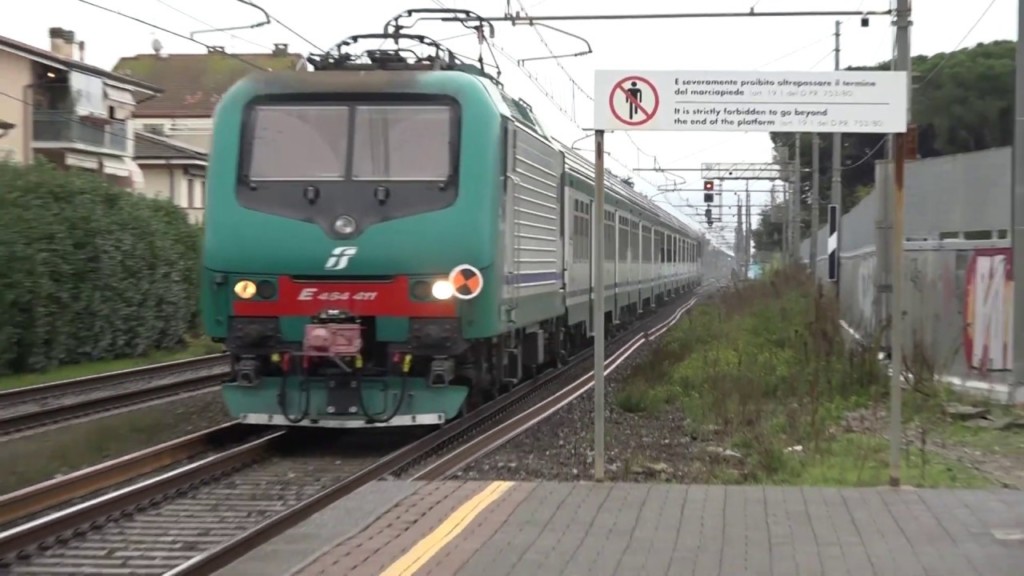 Maltempo interrompe ferrovia a Prato, viaggio a Firenze passa per Pisa.