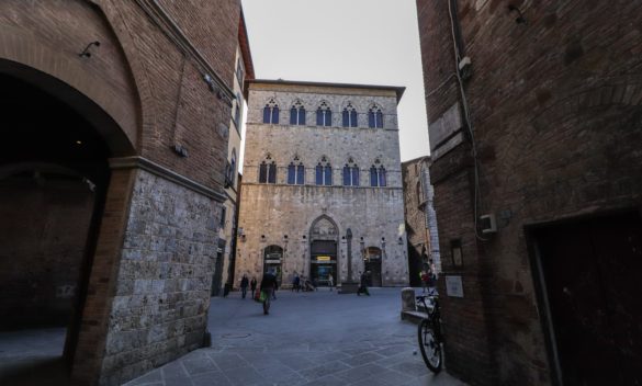 Manifestazione alle 18 oggi per Giulia Cecchettin - "Non una di meno Siena" appella - Siena News