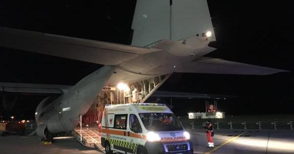 Neonata in pericolo trasportata da Lecce a Roma su C130 Aeronautica