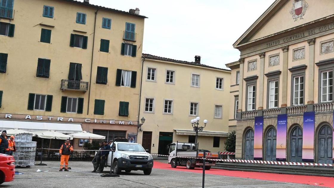Piazza del Giglio sarà oggetto di un restyling "profondo" con lavori in corso.
