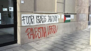 Polemica a Firenze per scritta "Fuori Israele dall'università"