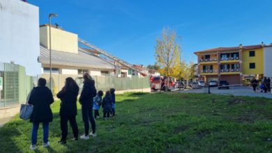 Principio d'incendio alla Scuola Caramelli, evacuato personale e bambini - Quarrata, Firenze