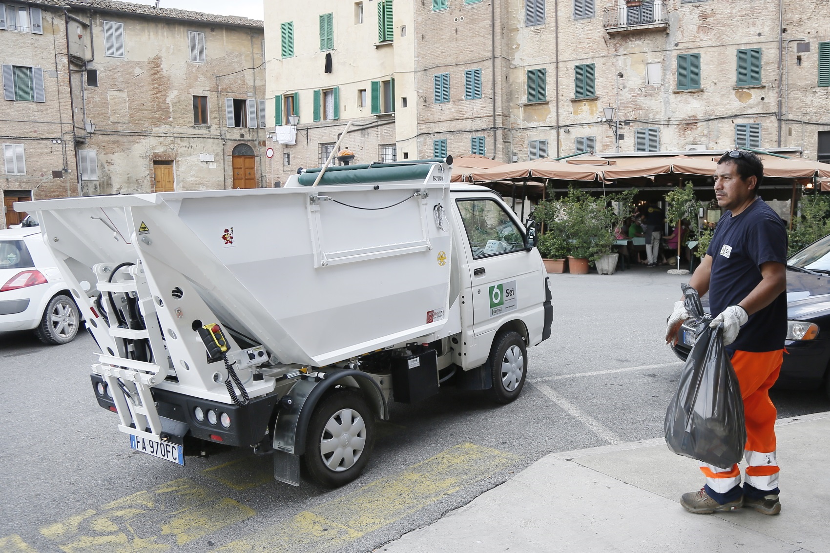 Riassumi questo titolo tra 55 e 65 caratteri Report Cittadinanzattiva, Siena nella top ten italiana delle città dove la Tari costa meno - Siena News