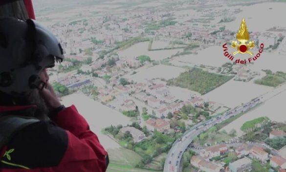 Ricognizione aerea sul maltempo in Toscana, Campi Bisenzio e Prato - Video ANSA