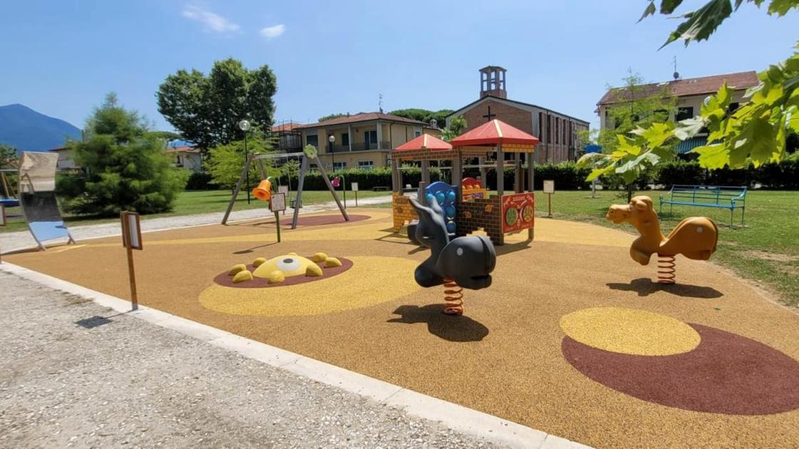 Rinasce piazza Lucchesi, Parco inclusivo a Ponterosso.