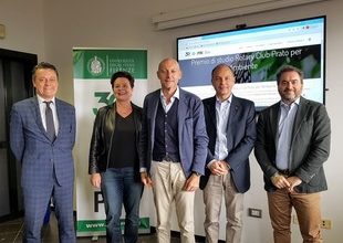 Rotary Prato premia tesi innovative su ecosostenibilità ed economia circolare, offrendo 5mila euro ai neolaureati della provincia di Prato.