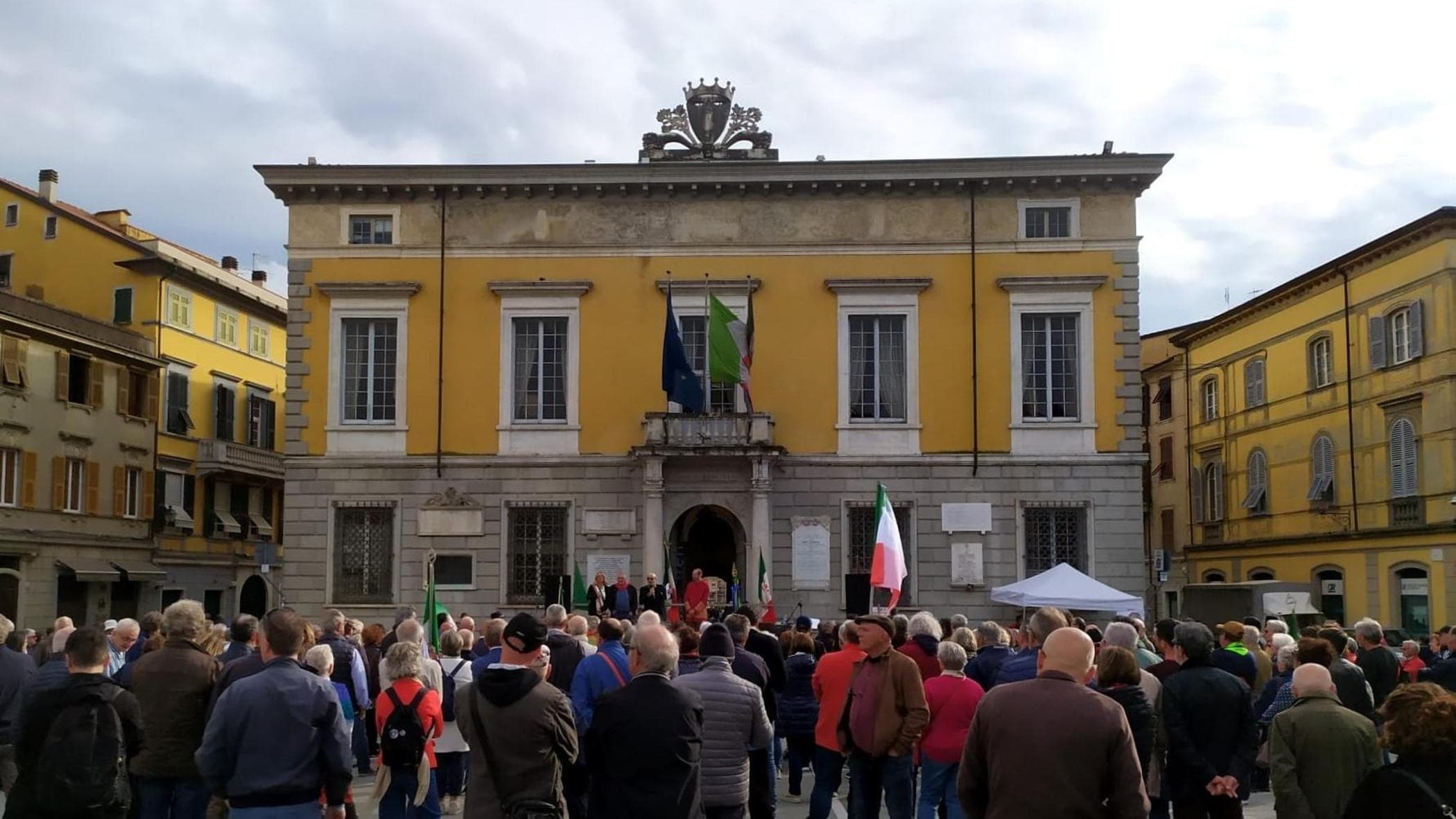 Sarzana, da Fdi no a sindaco comunista