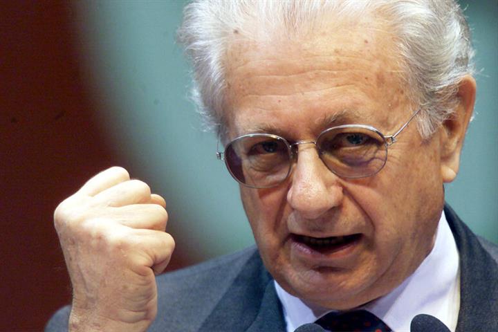 Siena, morto Luigi Berlinguer, ex ministro Pubblica Istruzione e rettore università.