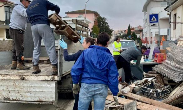 Solidarietà Cgil Firenze, volontariato, raccolta fondi e donazioni per la scuola