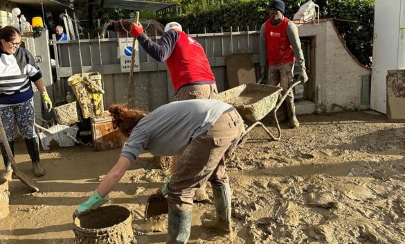 Solidarietà alle popolazioni dopo l'alluvione, Cgil Firenze attiva volontari e raccoglie fondi e materiali - Piana Notizie