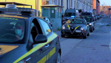 Turisti borseggiati a Livorno, aiuto della Guardia di Finanza
