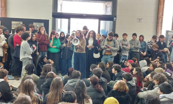 Dopo il corteo gli studenti di Enriques e Cecioni a confronto con la presidente Scarpellini Livorno.it