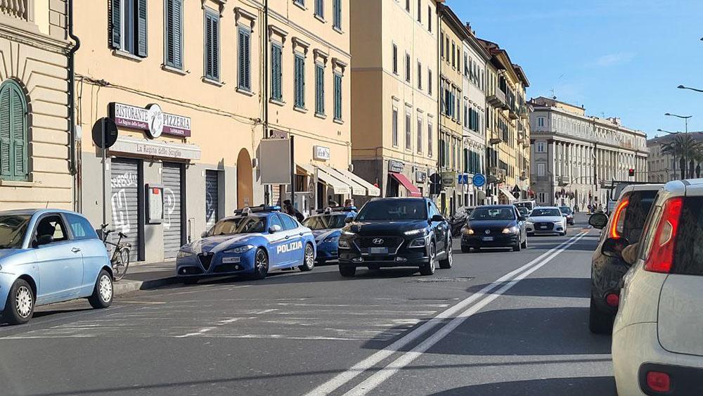 “Mi hanno rapinato sul viale Italia con lo spray al peperoncino”: giovane in ospedale