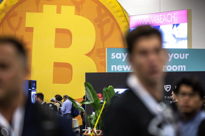 Il Bitcoin crolla e poi recupera con l'attacco a Israele