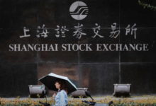 Borsa: Shanghai apre a +0,07%, Shenzhen a -0,13%