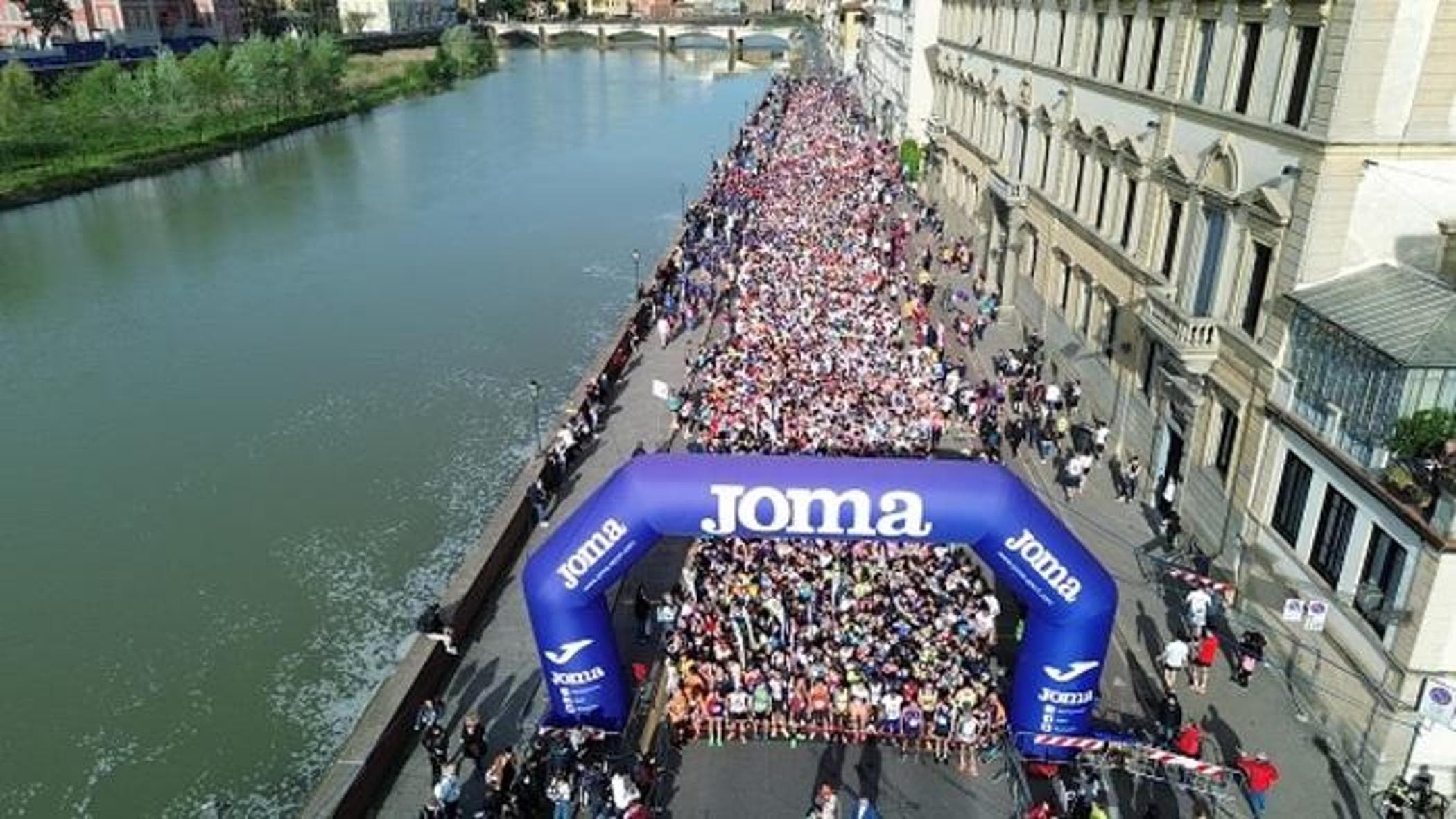 Firenze, doppietta keniota alla Half Marathon: tra gli uomini vince Kimutai, tra le donne prima al traguardo Omosa