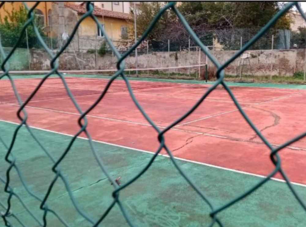 Gestione parco e campi sportivi di via Paoli, aperto il bando del Comune. Molti gli investimenti obbligatori a carico del concessionario - Livornopress - notizie livorno