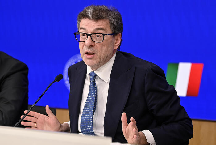 Giorgetti, Ue è cambiata, priorità è rafforzare l'impresa