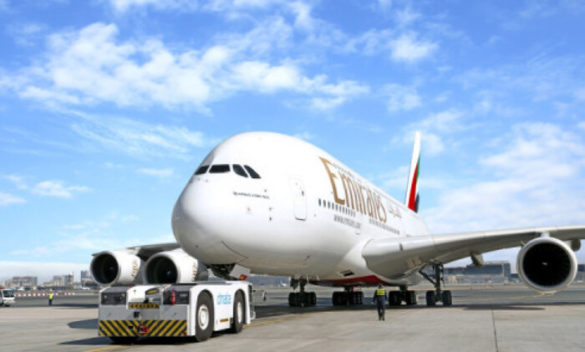 Emirates, utili 2023-24 in rialzo del 63%, investe in Italia