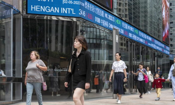 Borsa: Hong Kong tenta il rimbalzo, apre a +0,98%