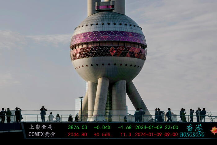 Borsa: Shanghai apre a -0,18%, Shenzhen a -0,23%