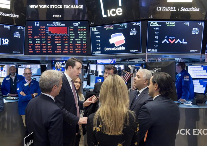 Wall Street apre debole, Dj +0,07%, Nasdaq -0,01%