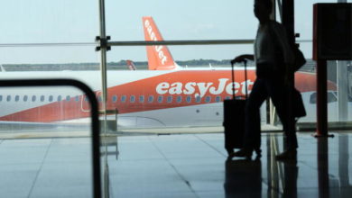 easyJet perde ancora 350 milioni di sterline, crescita in estate