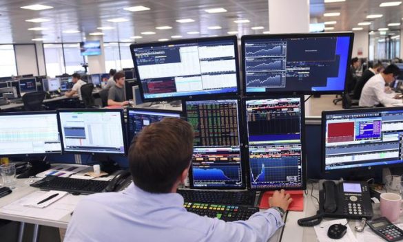 Borsa: Europa in rialzo, scommette su taglio tassi Fed