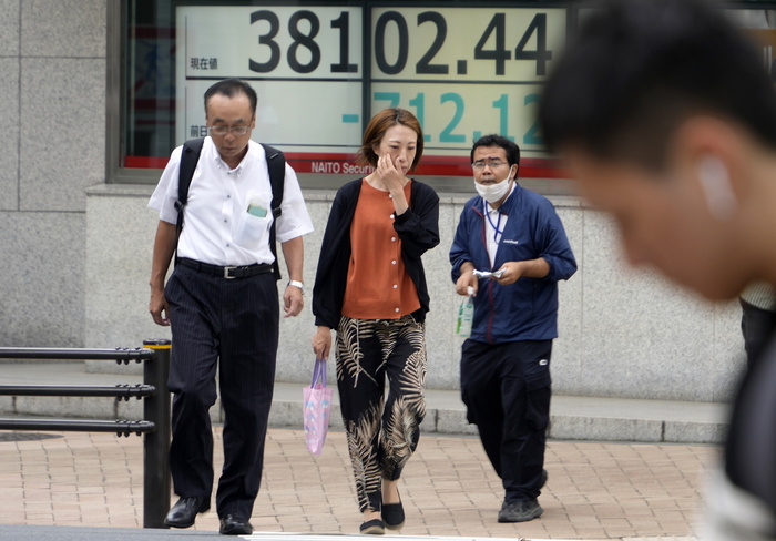 Borsa: Tokyo, apertura in rialzo (+0,87%)