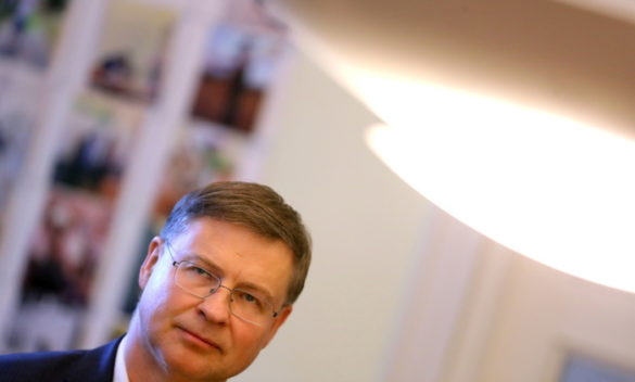 Dombrovskis, intervento su veicoli cinesi per ripristino parità