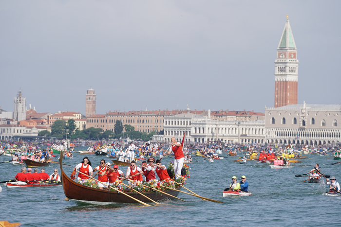 Record storico del turismo nel 2023, 451 milioni presenze