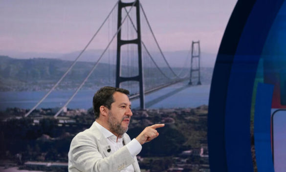 Salvini, da 50 anni siciliani non hanno il ponte e il resto