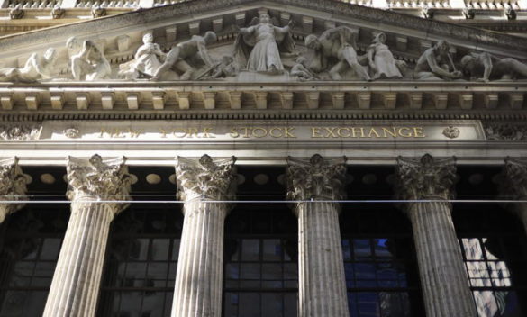 Wall Street apre contrastata, Dj -0,26%, Nasdaq +0,59%