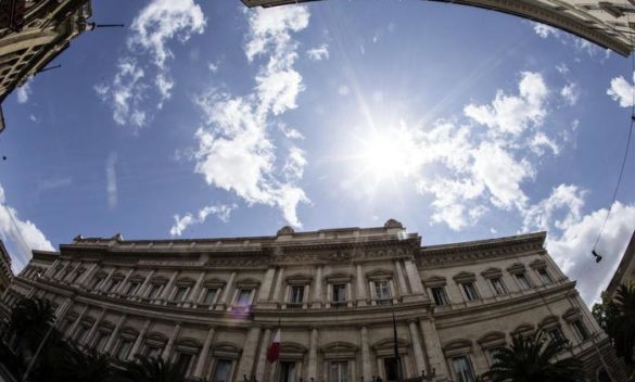 Nuovo record per il debito, verso i 3.000 miliardi