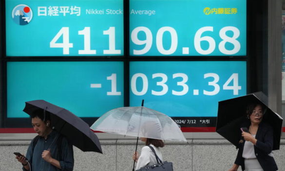 Borsa:Nikkei a Tokyo scivola di oltre il 2% dopo calo a Ny